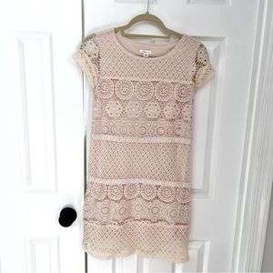 EUC cream color lace shift dress